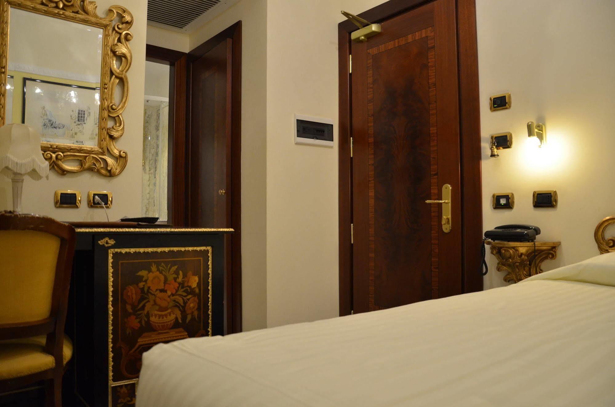 Hotel Des Epoques Róma Kültér fotó